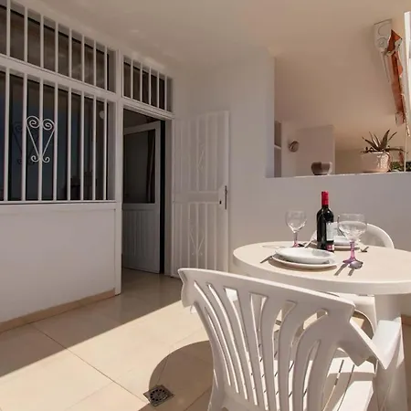 Azahara Playa 46 - One Bed Los Cristianos (Tenerife)